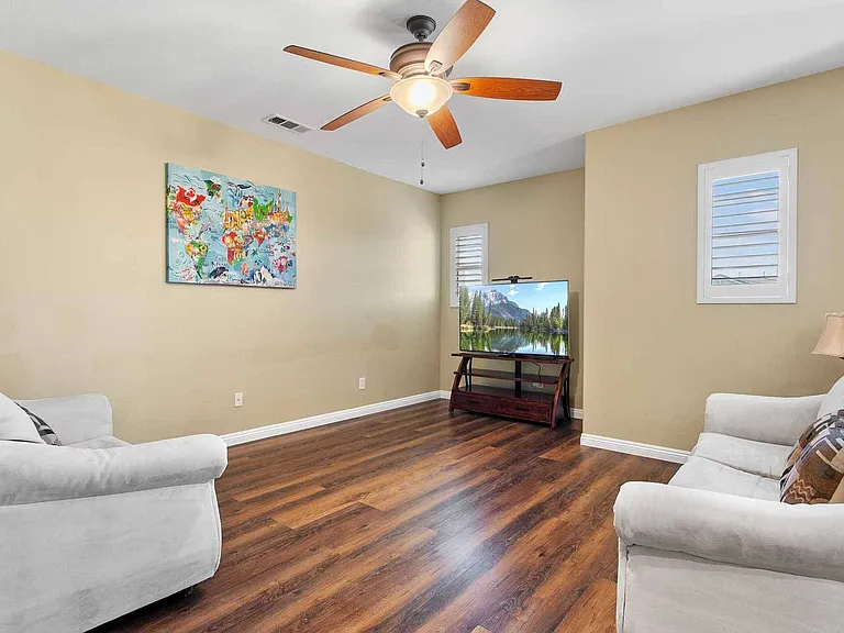 7232 Cari Ct — Photo 2