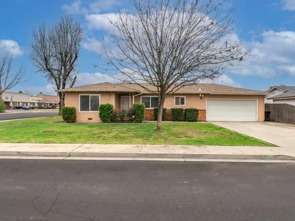 5 W Spring Ln, Lemoore, CA 93245