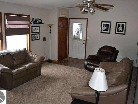 4th image of 7607 Alden Hwy