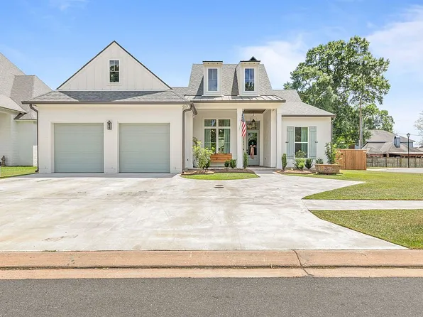 108 Preservation Dr, Youngsville, LA 70592