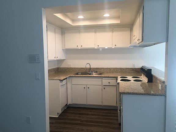 3rd image of 2300 E Westport Dr APT 27