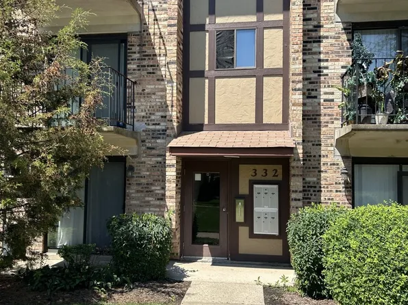 332 Klein Creek Ct APT B, Carol Stream, IL 60188