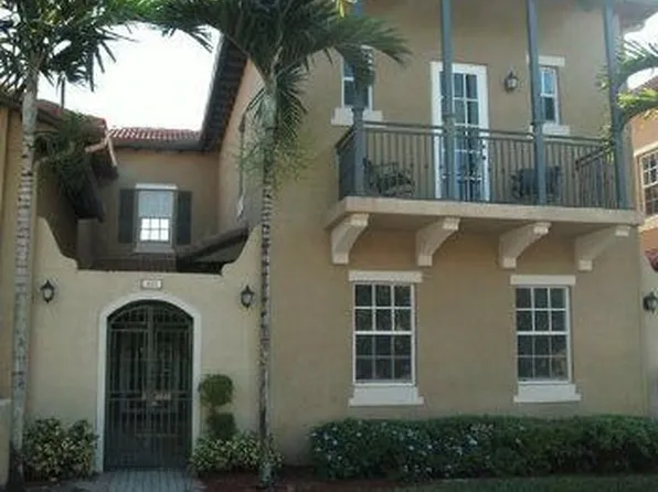 805 SW 147th Ter, Pembroke Pines, FL 33027