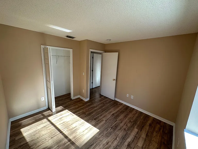 7434 E Bank Dr — Photo 18