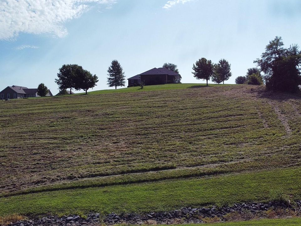 2nd image of 24 Meadow Brook Ct