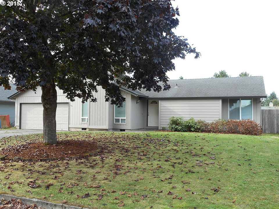 1st image of 1102 SE 146th Ct
