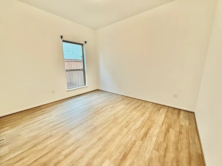 18415 Circle Bar Ranch Ct — Photo 13