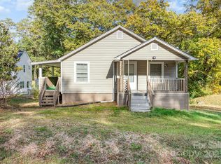 1028 East Dr, Gastonia, NC 28052