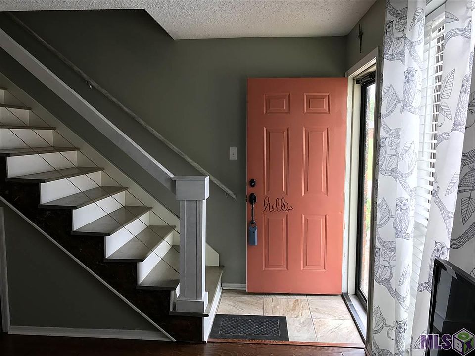 1st image of 23050 Jade Dr