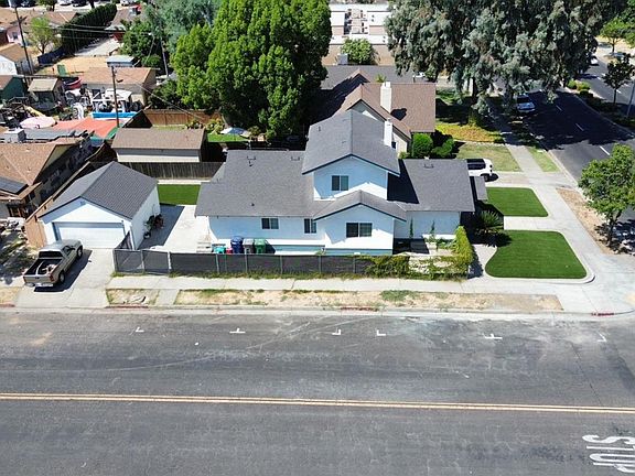 3rd image of 800 W Yosemite Ave
