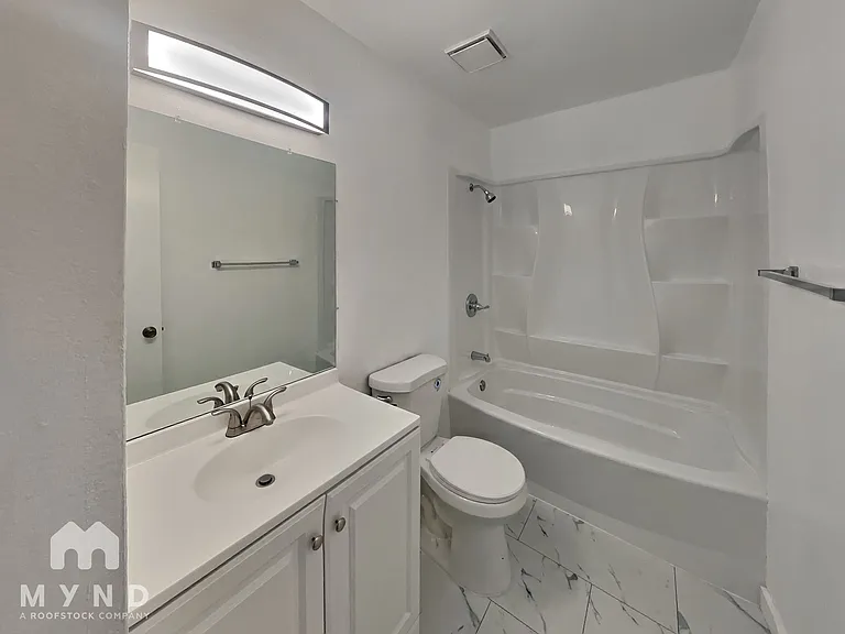 2421 Cypress St — Photo 15