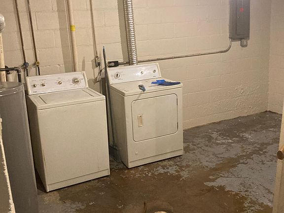 5th image of 4001 Wirt St
