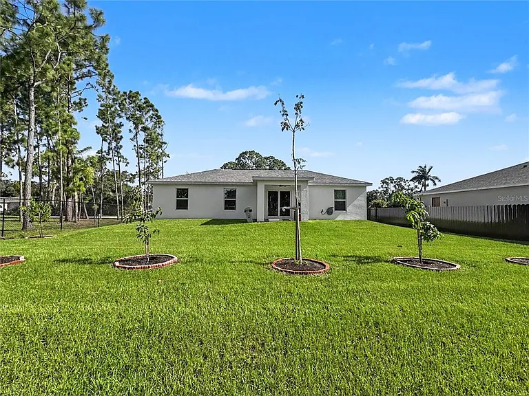23327 Van Buren Ave — Photo 30