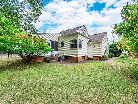 2nd image of 4543 Angela Dr