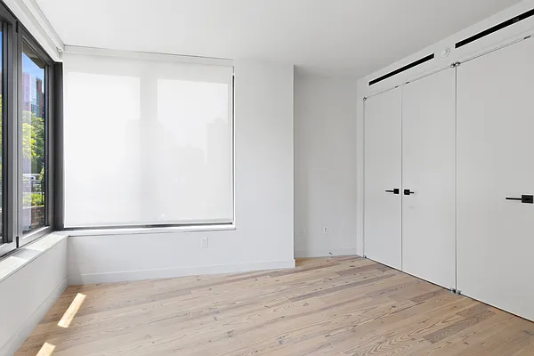 Rented by Compass | media 33