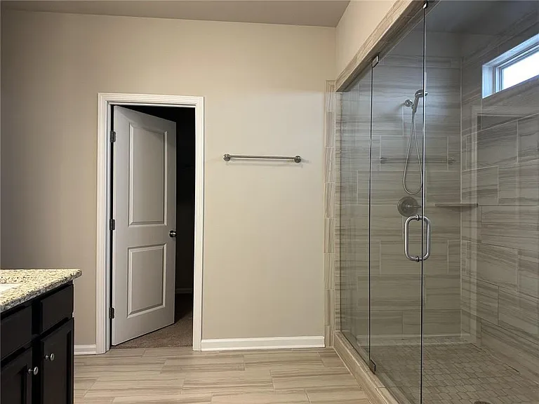 2439 Ivy Meadow Ln — Photo 7