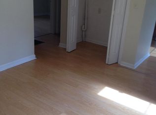 106B Valley Dr, Nitro, WV 25143