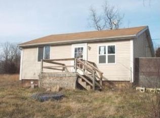 1049 Mill Hill Rd, Saint Clair, MO 63077