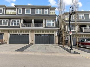 130 E Silverado Plains Park SW, Calgary, AB T2X1Y8