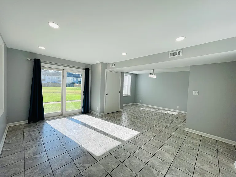 202 Chesterfield Ln #101 — Photo 10