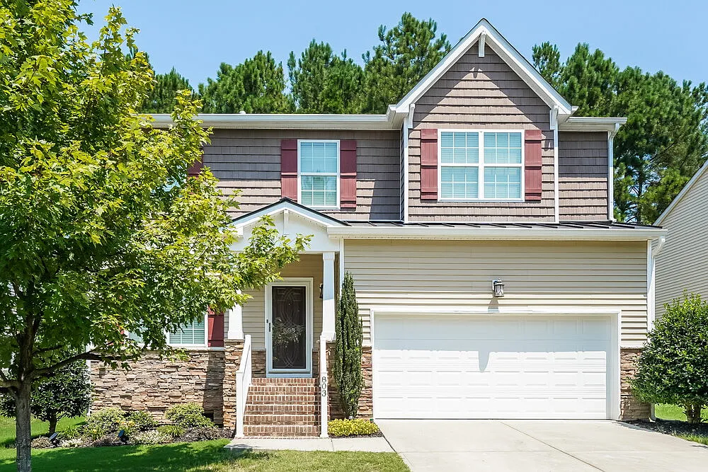 5 bed, 3.5 bath, 2740 sqft, $3,640 — Photo 1