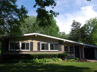 640 Pinnacle Rd, Pittsford, NY 14534