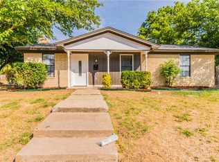 3016 Raton Dr, Fort Worth, TX 76116
