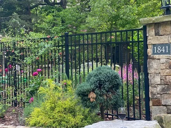 1841 Laurel Lake Dr, Monteagle, TN 37356