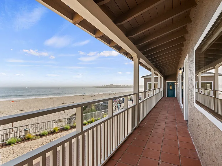 1703 E Cliff Dr #4 — Photo 30