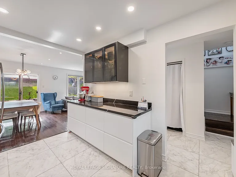 69 Winter Gardens Trl — Photo 10