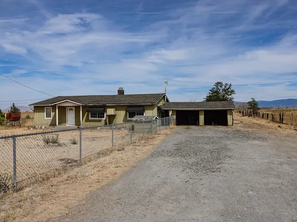 1038 S Phillipe Ln, Montague, CA 96064