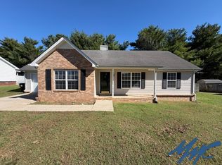 1215 Merton Dr, Murfreesboro, TN 37128