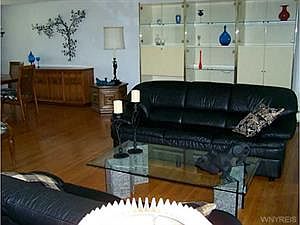5th image of 31 Parkhaven Dr