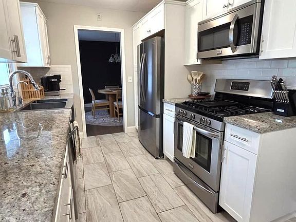 5th image of 8542 Greystone Ave S