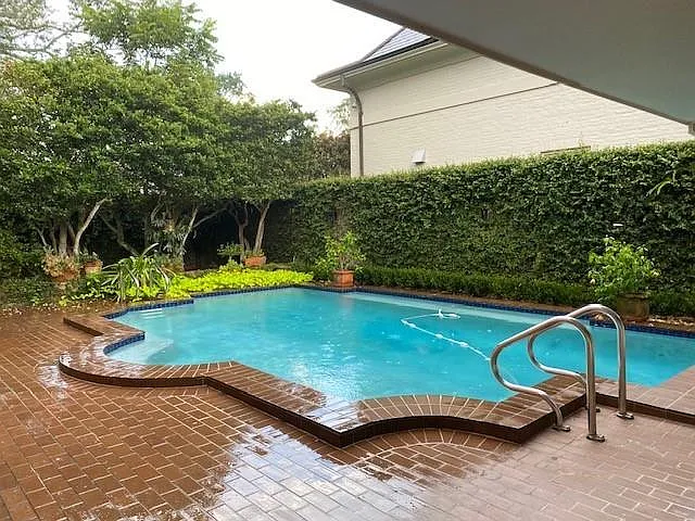 299 Vincent Ave — Photo 22