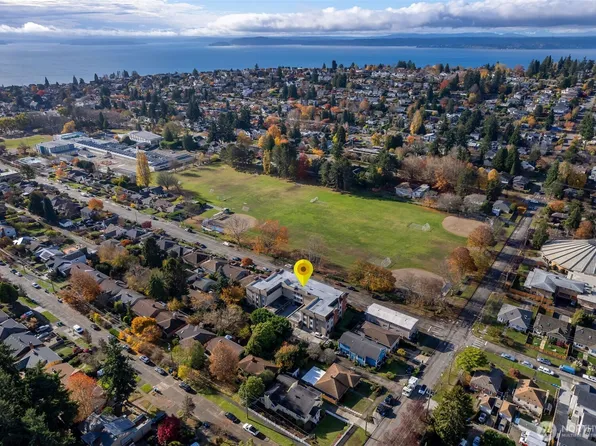2858 32nd Avenue W #106, Seattle, WA 98119