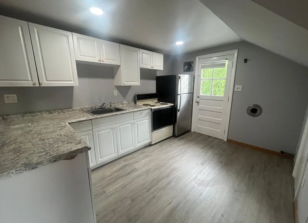 1 bed, 850 sqft, $1,475 — Photo 4