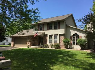 3026 Summer Pl, Green Bay, WI 54313