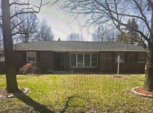 24 Tracy Ln, Granite City, IL 62040