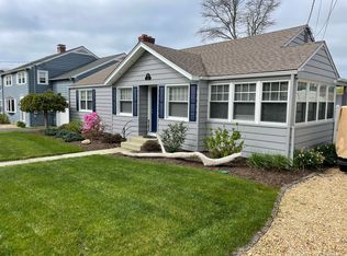 25 Billow Rd, Old Lyme, CT 06371