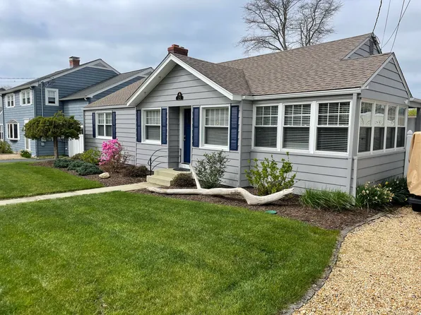 25 Billow Road, Old Lyme, CT 06371