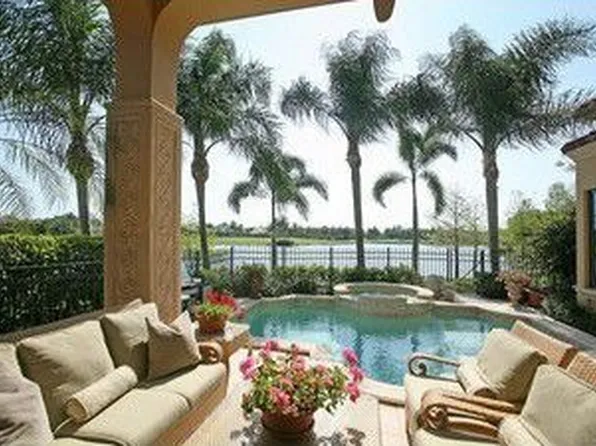 2667 Caladium Way, Naples, FL 34105
