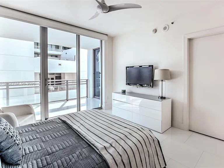 3535 S Ocean Dr #705 — Photo 18