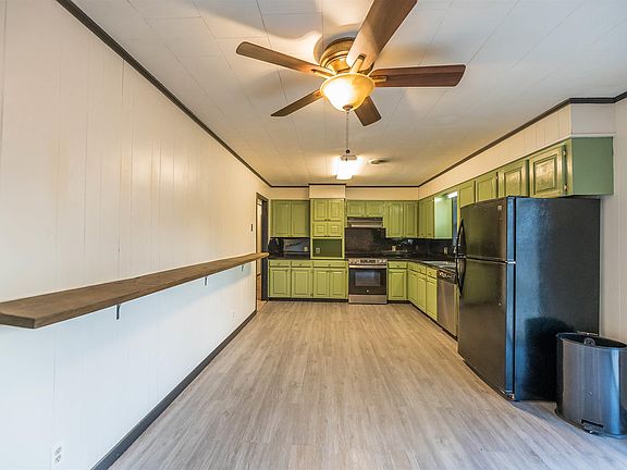 5th image of 2750 Mimosa Ave