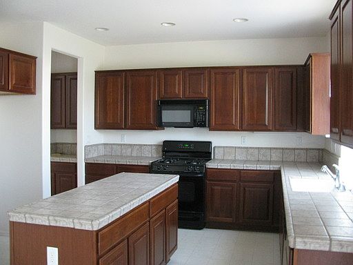 4th image of 38623 Vista Rock Dr