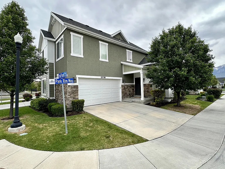 2038 Park Rim Way — Photo 3