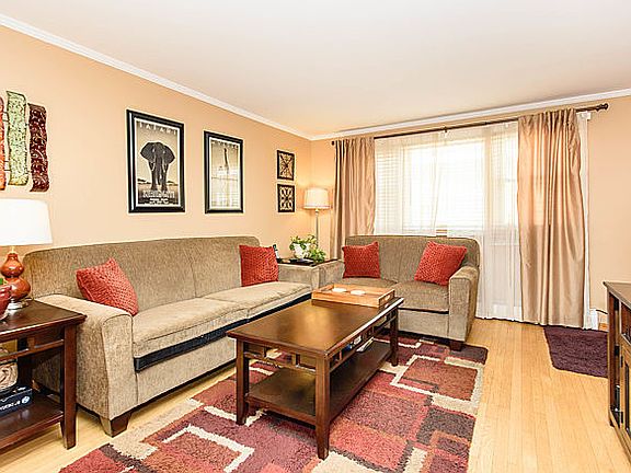 3rd image of 6769 N Olmsted Ave #2
