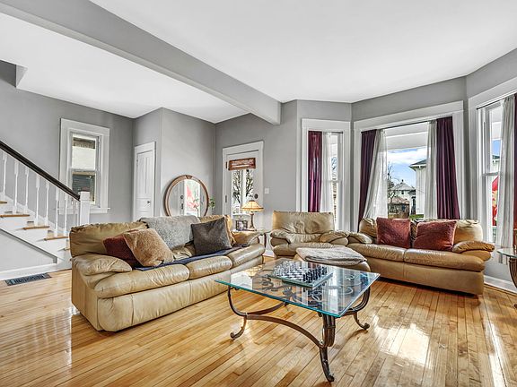 4th image of 637 S Taylor Ave