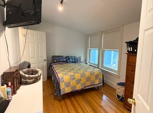 539 Albert St #2, Kingston, ON K7K4M5