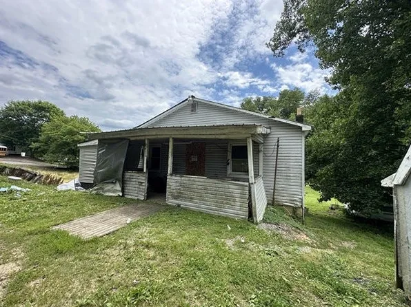 304 Prices Switch Rd #R, Jackson, OH 45640